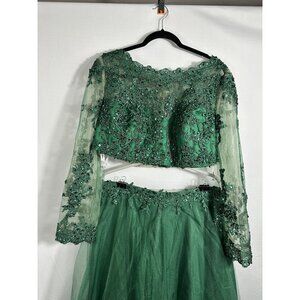 Green Embroidered Evening Gown Set With Sheer Sleeves & Tulle Skirt Size 18W